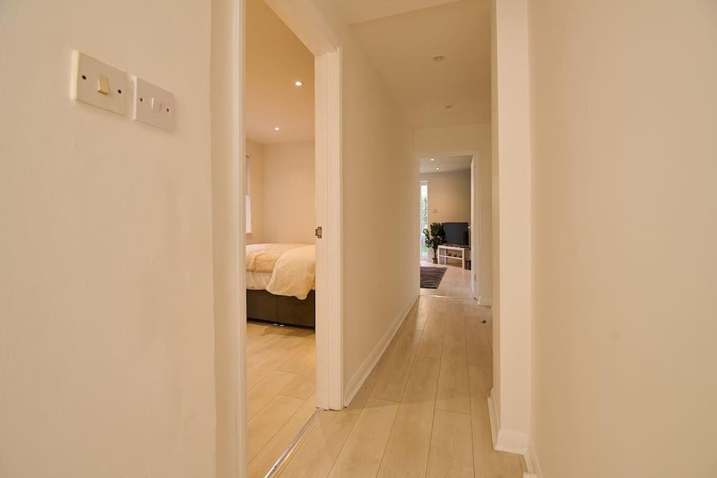 Fabulous 3 Bed Nw London Apartment With Private Garden Екстер'єр фото