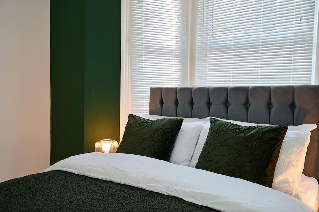 Fabulous 3 Bed Nw London Apartment With Private Garden Екстер'єр фото